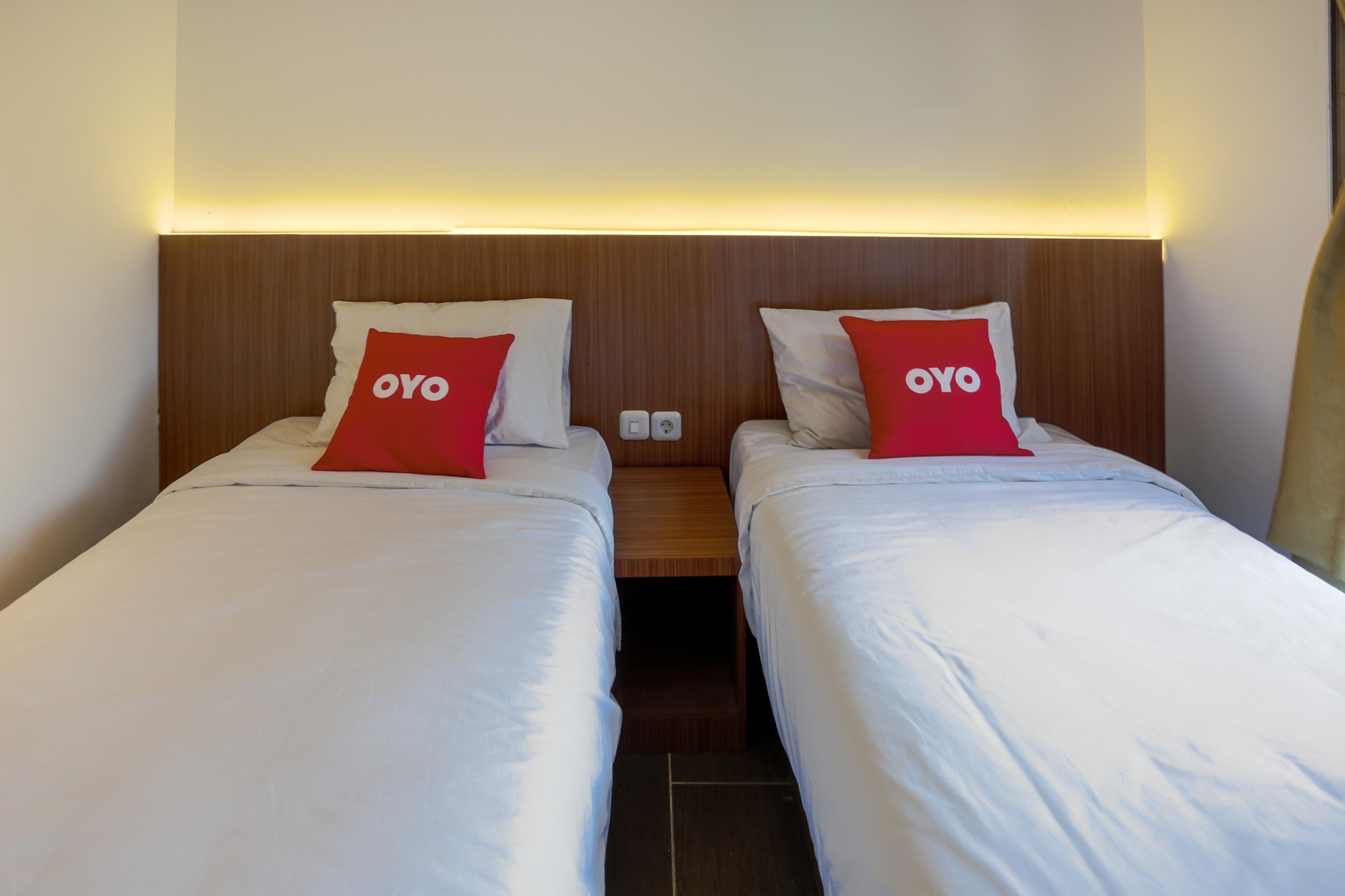 Super Oyo 3109 Point Inn Jakarta Exterior photo