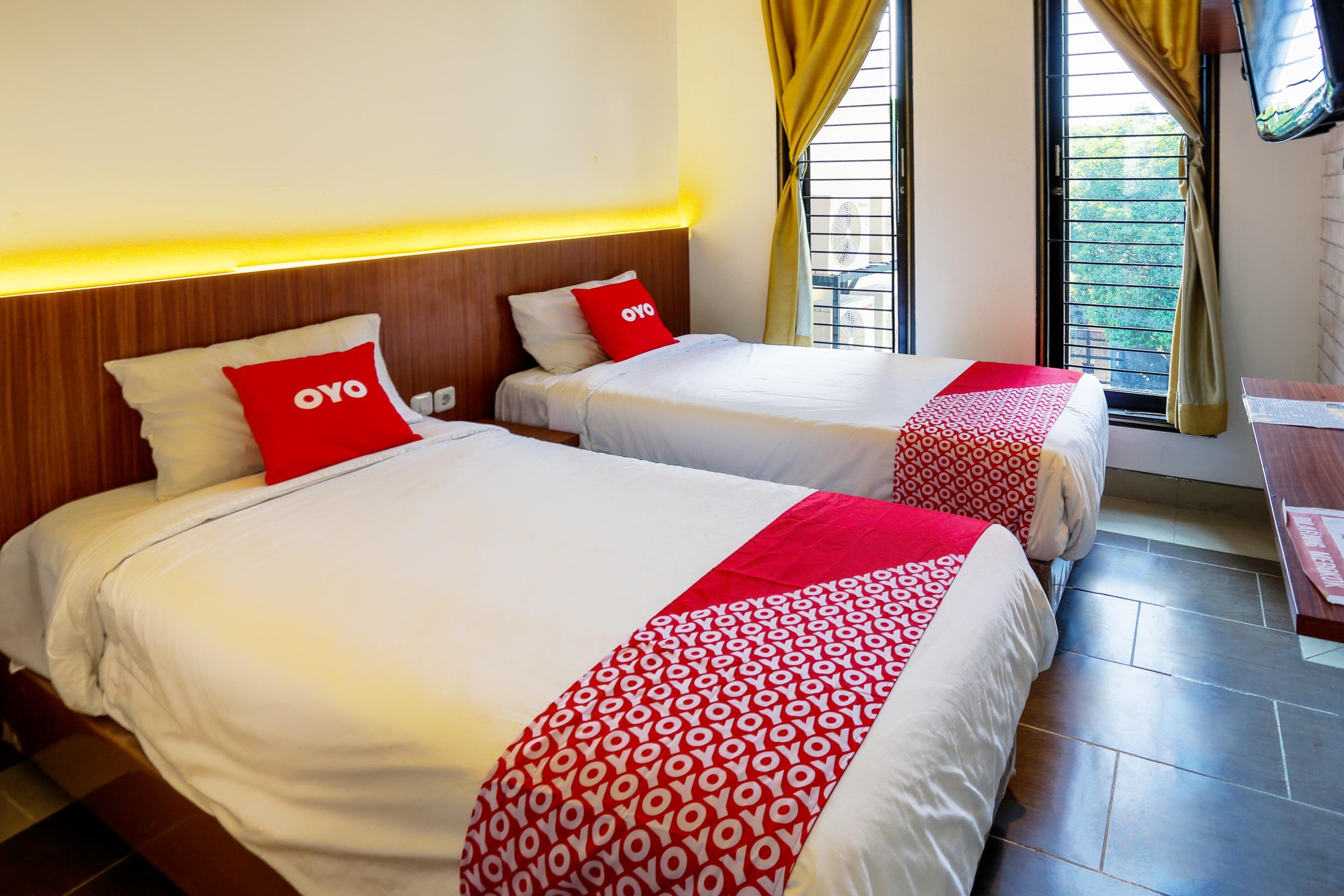 Super Oyo 3109 Point Inn Jakarta Exterior photo
