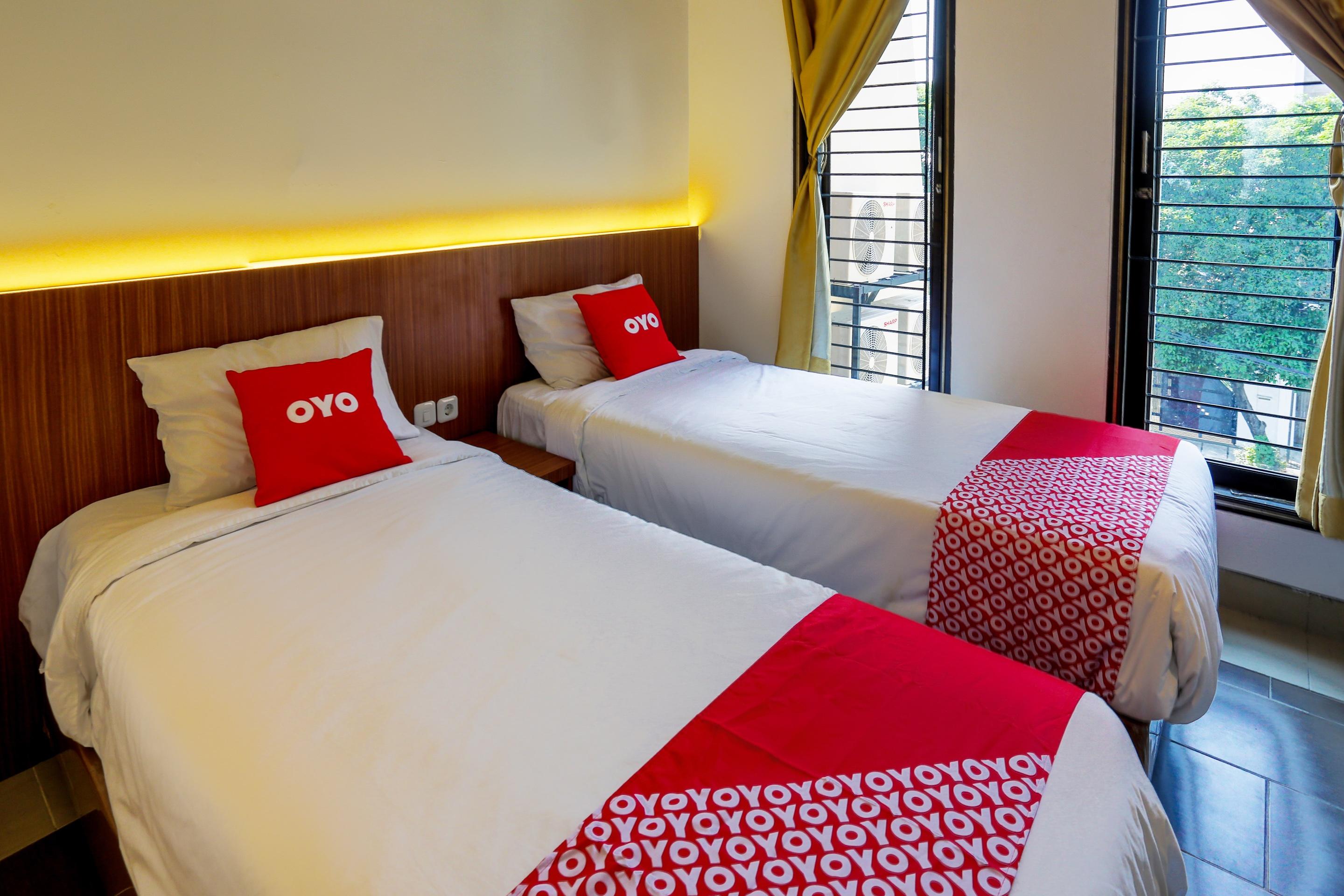 Super Oyo 3109 Point Inn Jakarta Exterior photo