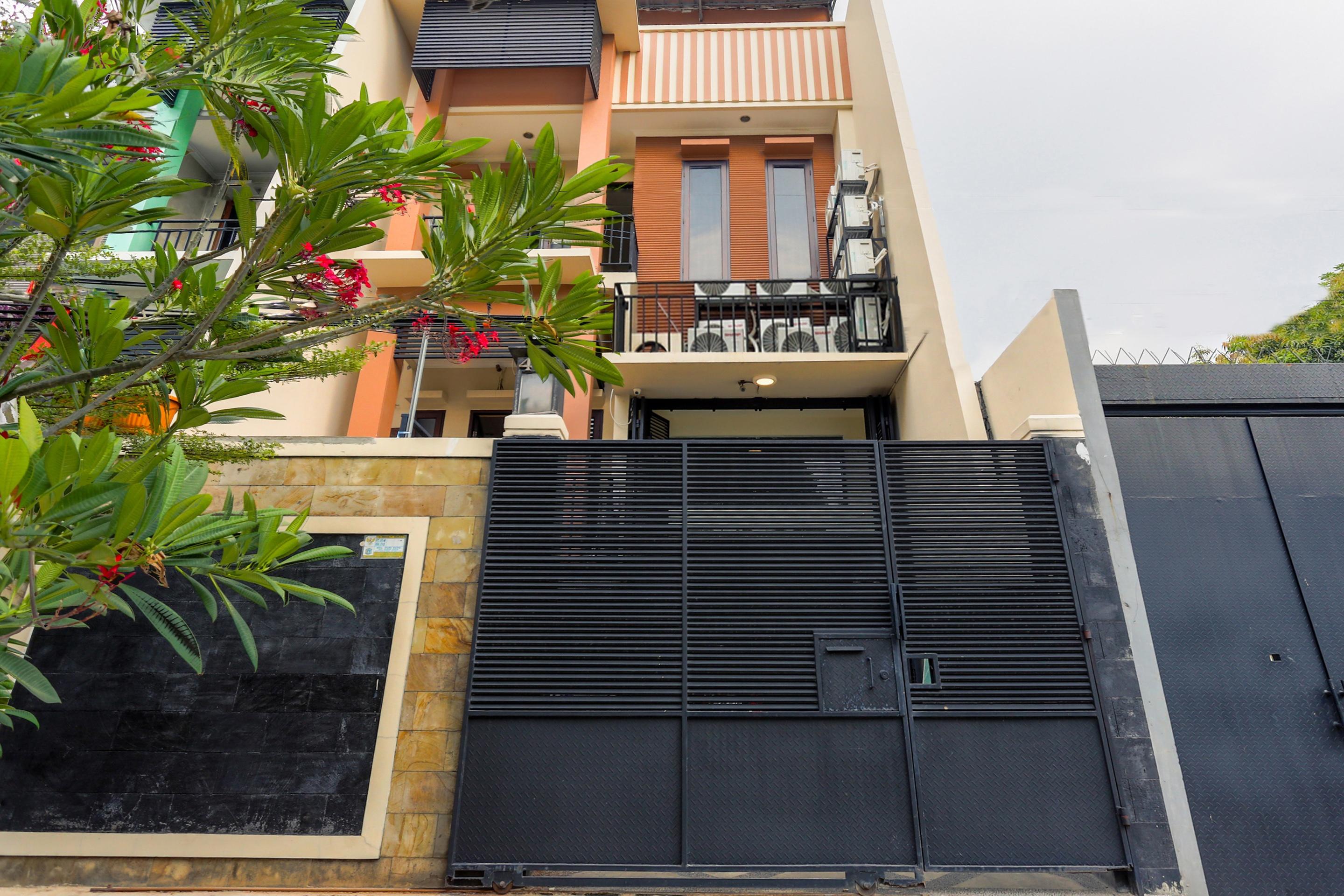 Super Oyo 3109 Point Inn Jakarta Exterior photo