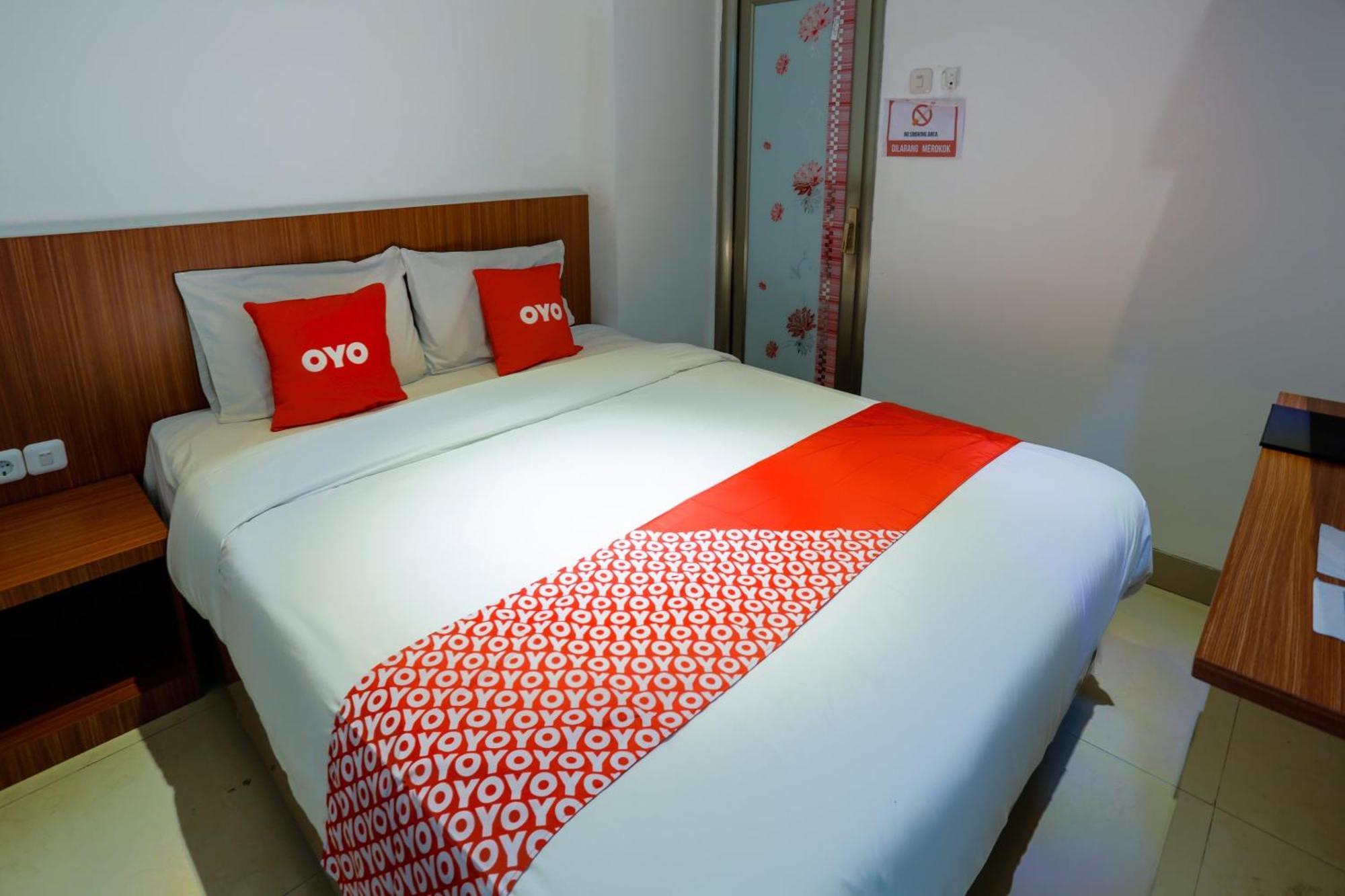 Super Oyo 3109 Point Inn Jakarta Exterior photo