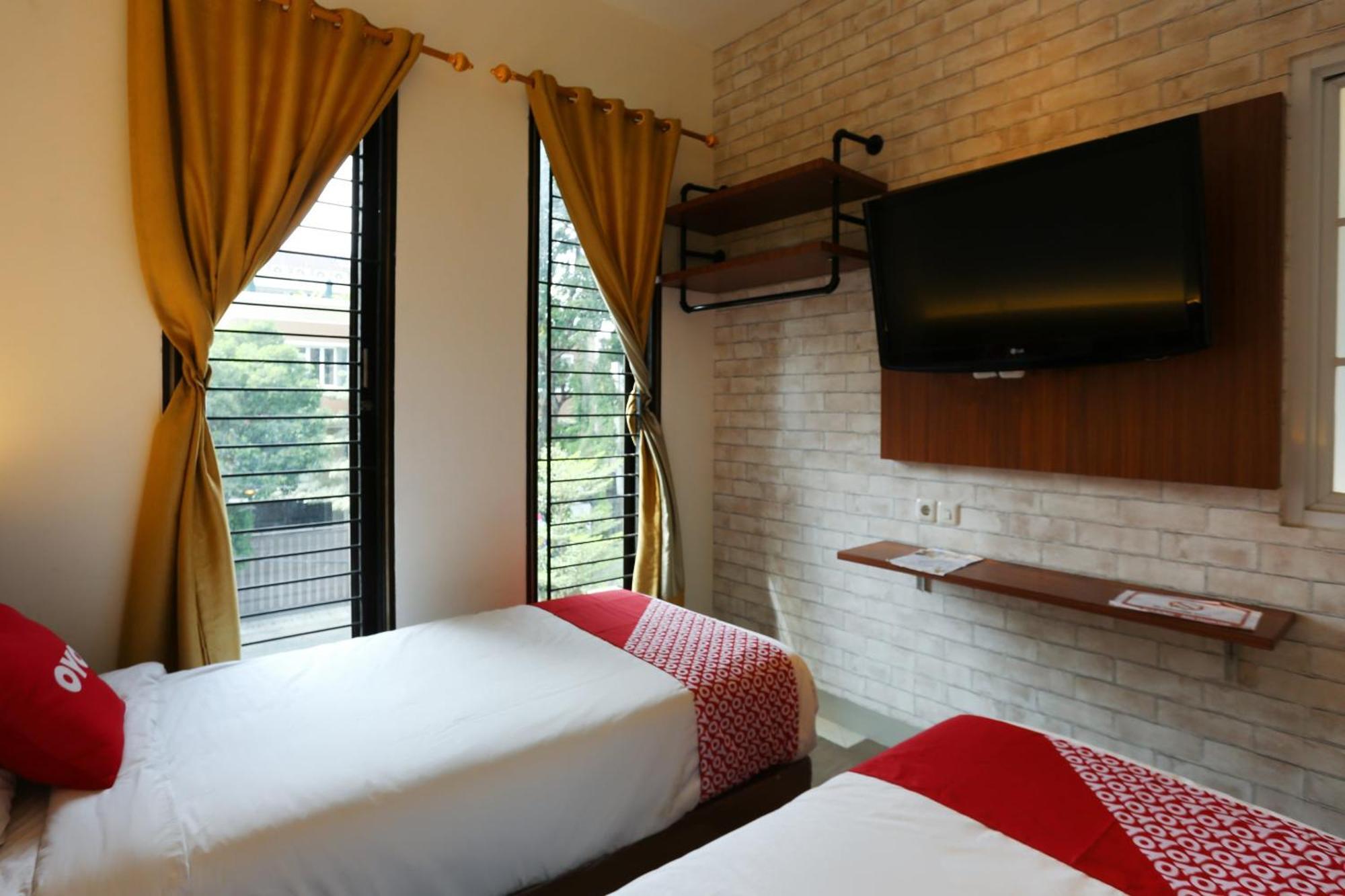 Super Oyo 3109 Point Inn Jakarta Exterior photo